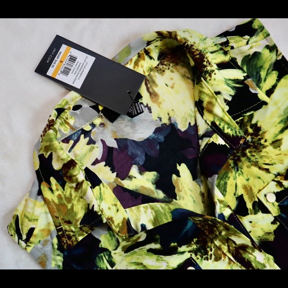 Jones New York Signature. Sleeveless blouse. - Picture 3 of 5